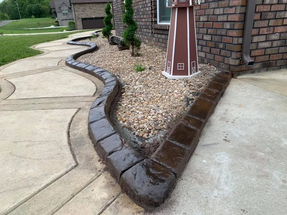 Local garden landscaping in Palmyra, TN - Curbpro Custom Concrete