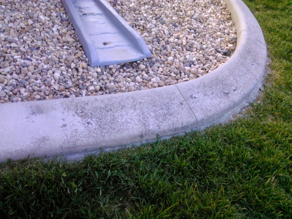 Professional garden landscaping in Garden City, ID by Curbs 4 Less