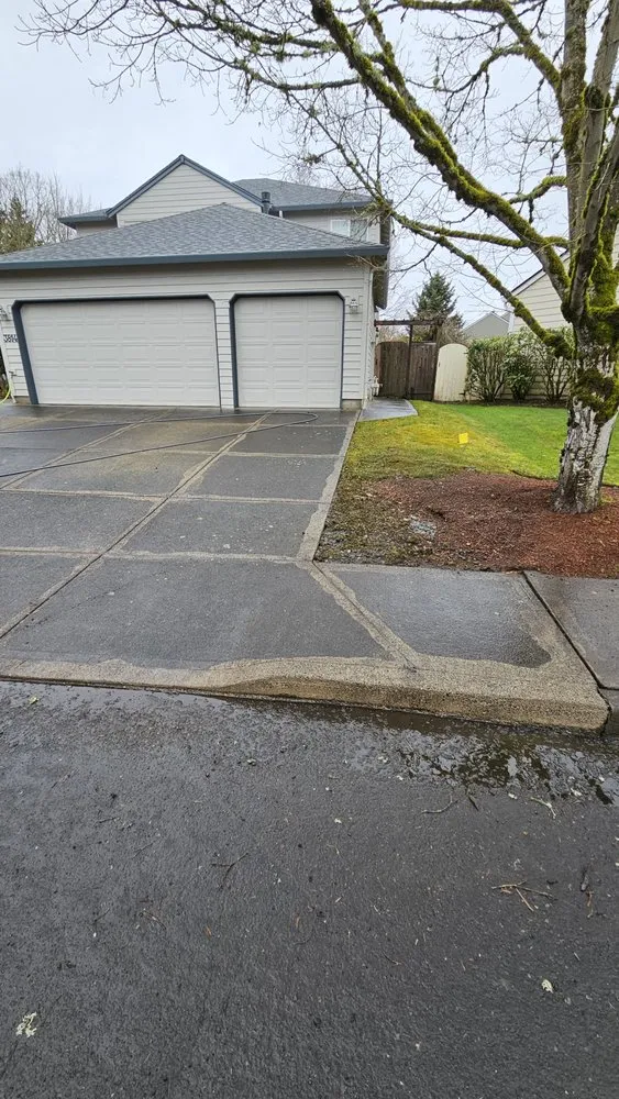 Affordable residential landscaping in Camas, WA by Curbshine Exteriors