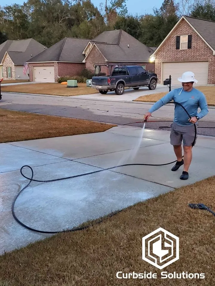 Reliable lawn care service for homes across Prairieville, LA - Curbside Solutions