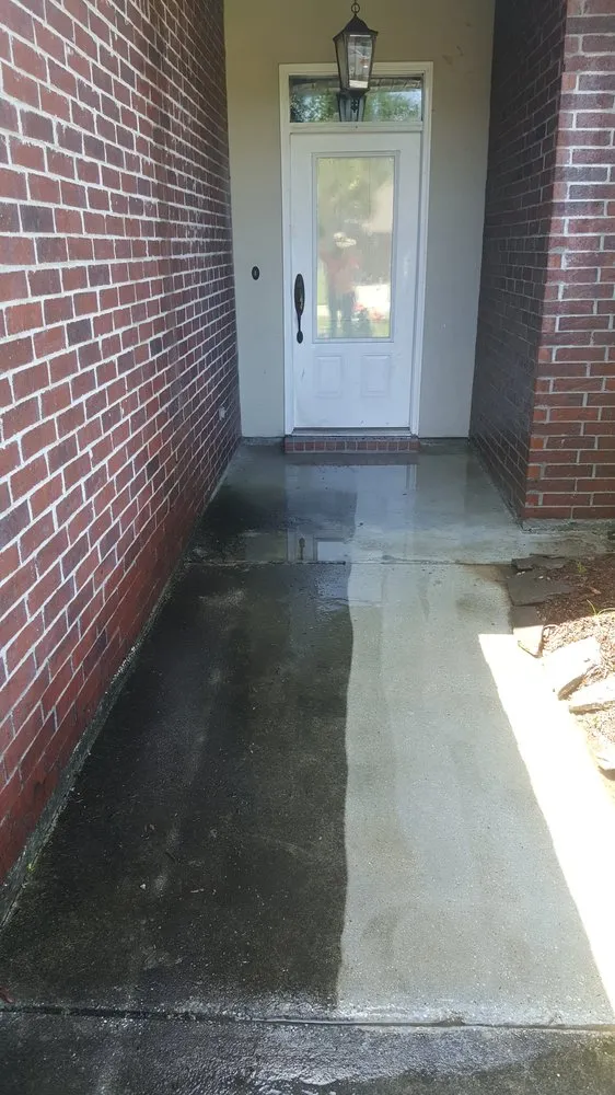 Reliable landscape installation in Prairieville, LA - Curbside Solutions