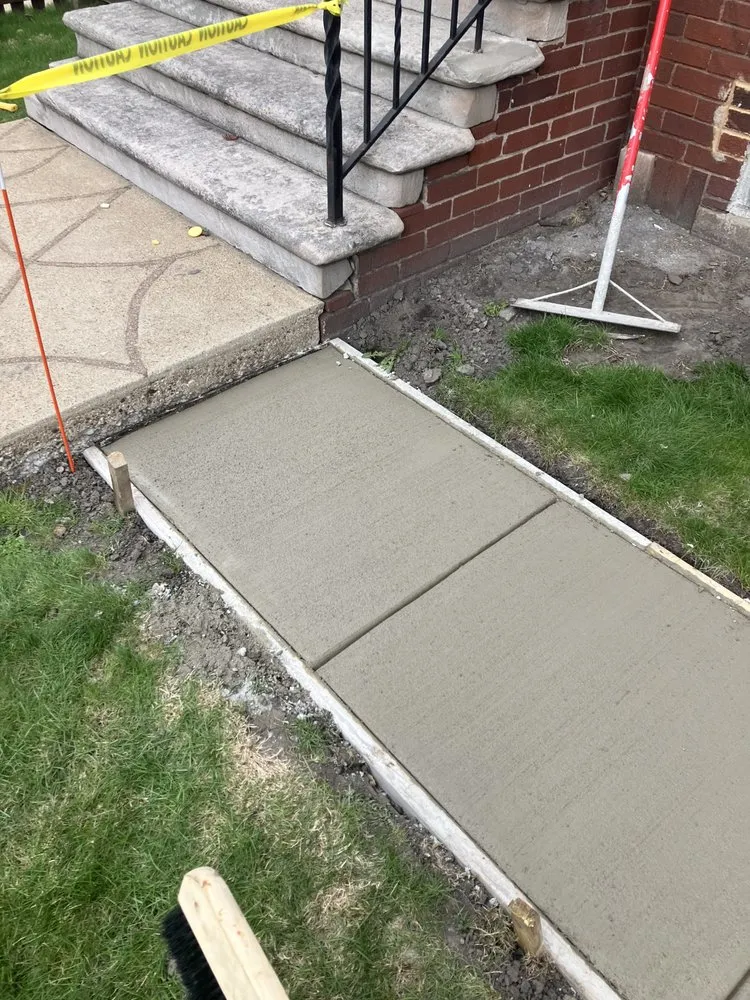 Professional residential landscaping in Romulus, MI - Curbspecialists