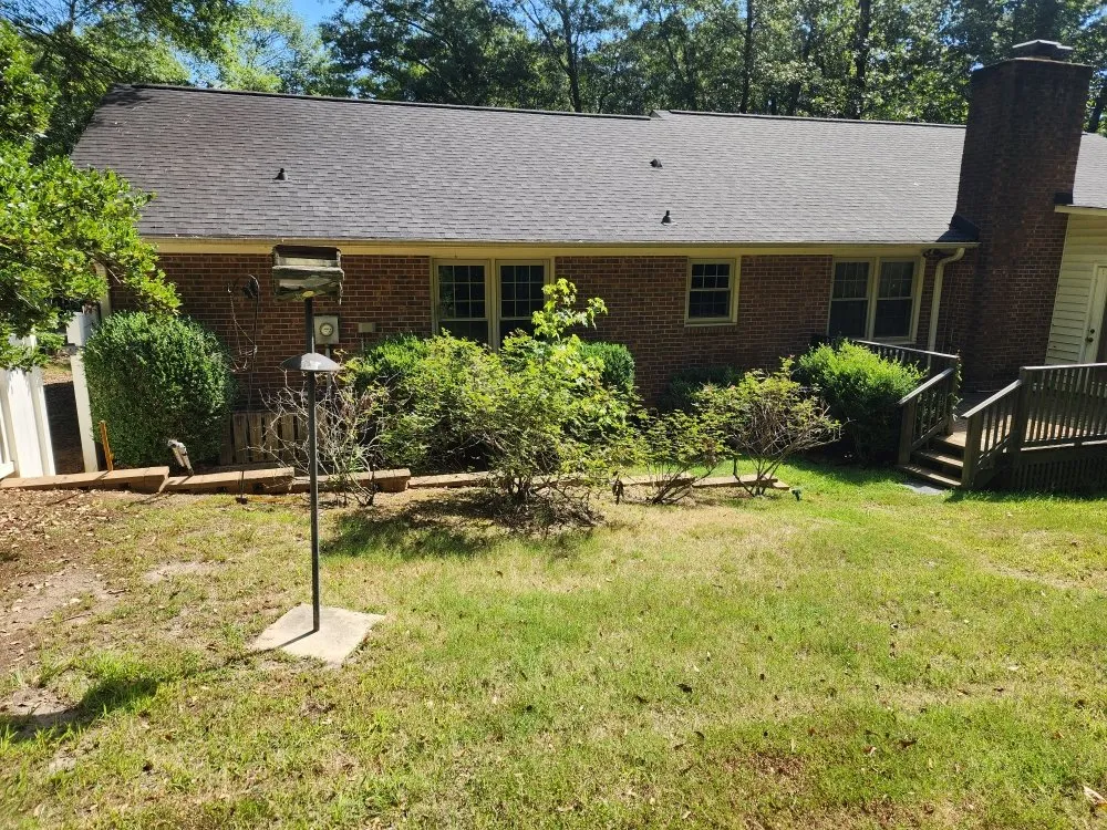 Expert lawn mowing service in Greenville, SC by Currence Enterprise