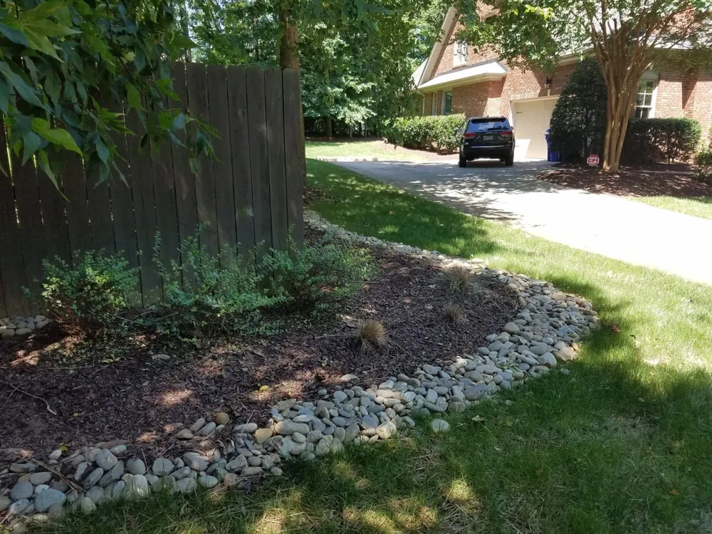 Custom lawn care service in Raleigh, NC - Currin Outdoor Living