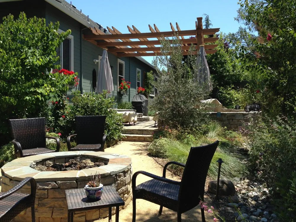 Local garden landscaping for year-round maintenance in Santa Rosa, CA by Curry Landscaping