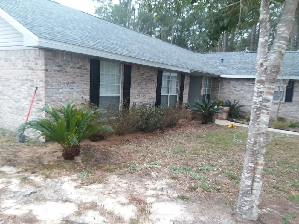 Local garden landscaping for residential properties across DeFuniak Springs, FL - Curry Outdoor Services & More