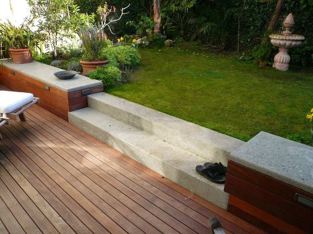 Professional yard cleanup service experts serving South San Francisco, CA - Curtis Edward Dennison