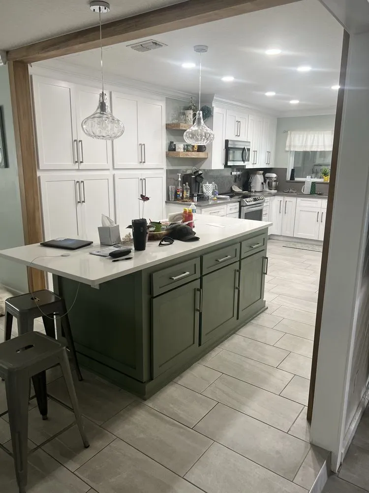 Top-rated lawn mowing service in Winter Springs, FL - Curtis Family Renovations