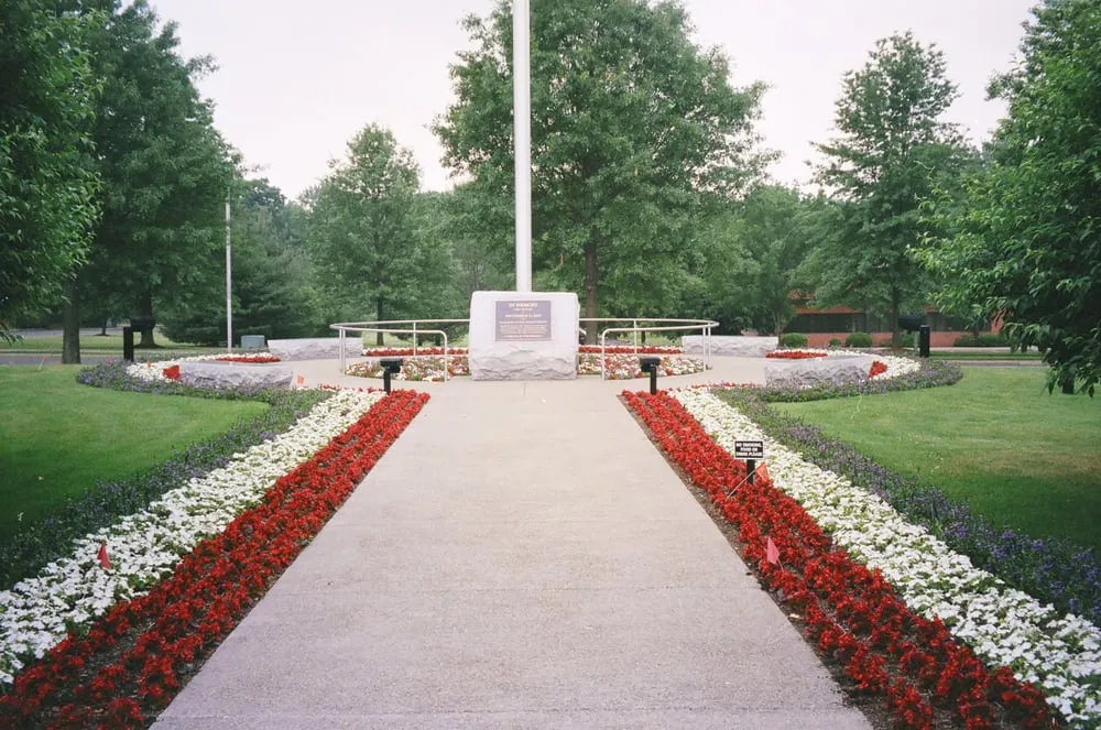 Expert lawn care service in Valley Cottage, NY - Curti's Landscaping, Inc