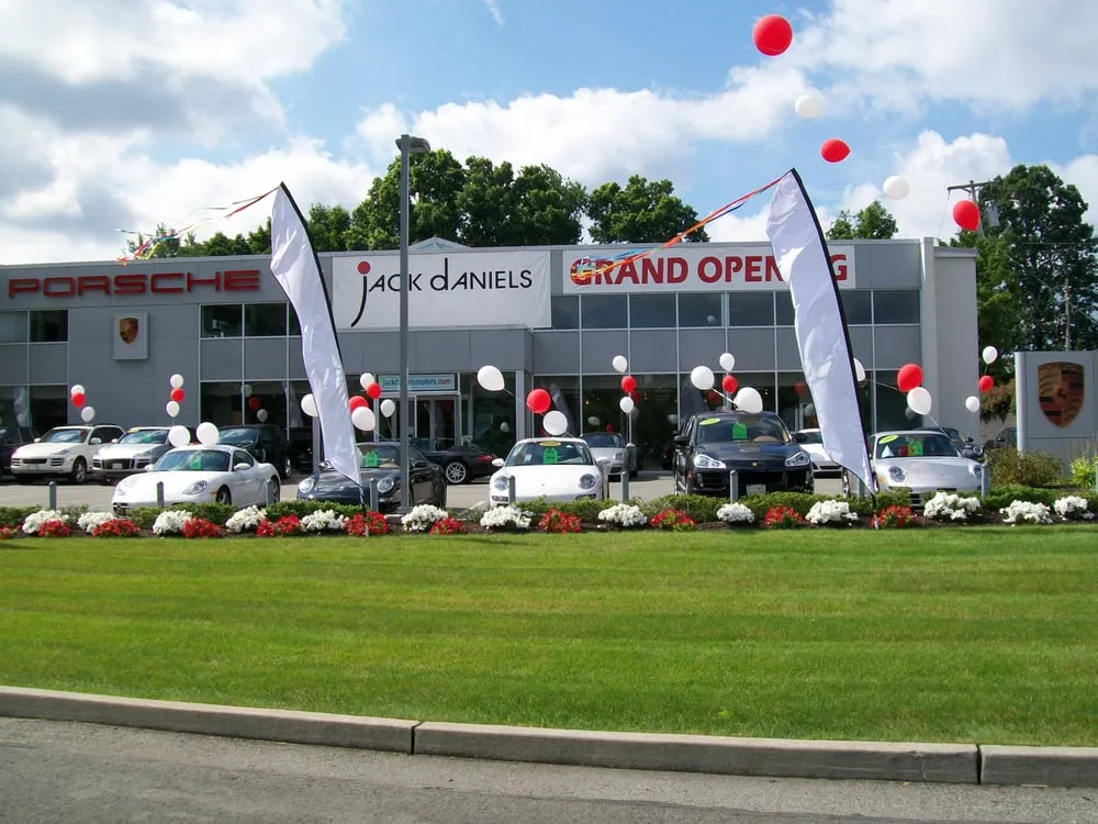 Affordable yard maintenance experts serving Valley Cottage, NY - Curti's Landscaping, Inc