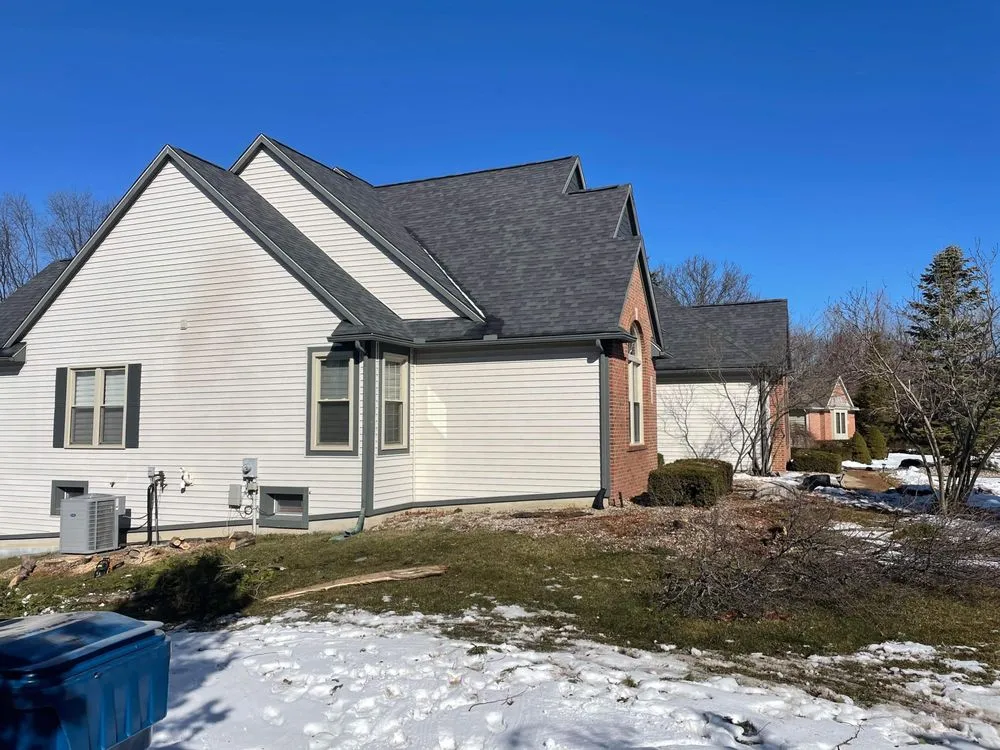 Custom lawn care service in Novi, MI - Curt’s Services