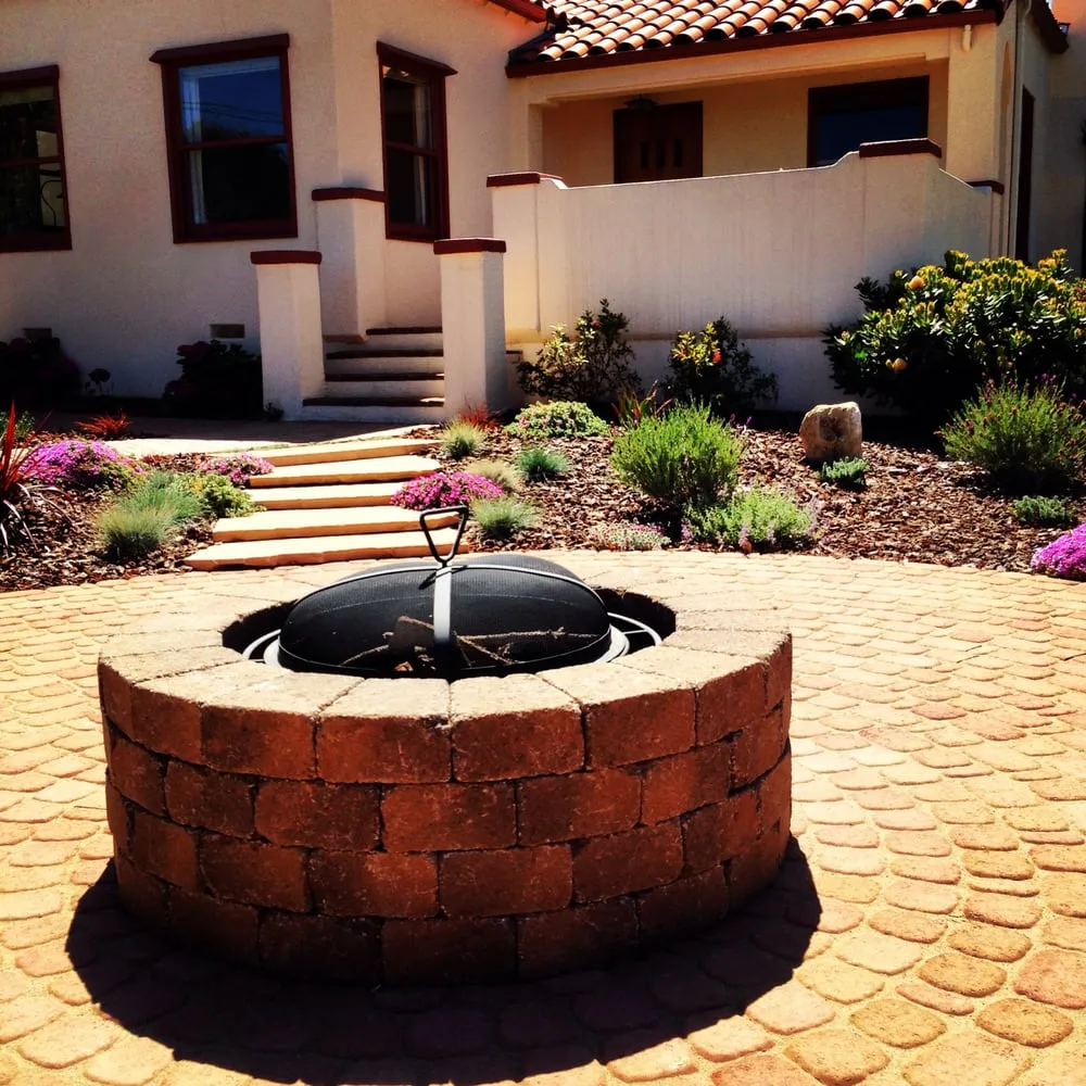 Professional yard cleanup service for beautiful yards in San Luis Obispo, CA by Cusick Larry Landscape Management