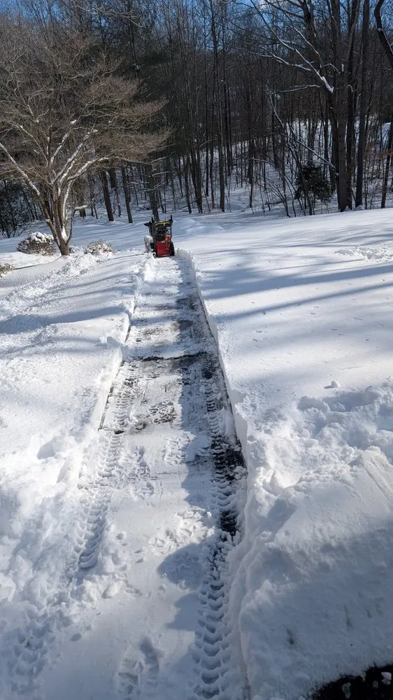 Affordable yard maintenance in Manassas, VA by Custom Care Lawn & Property Services