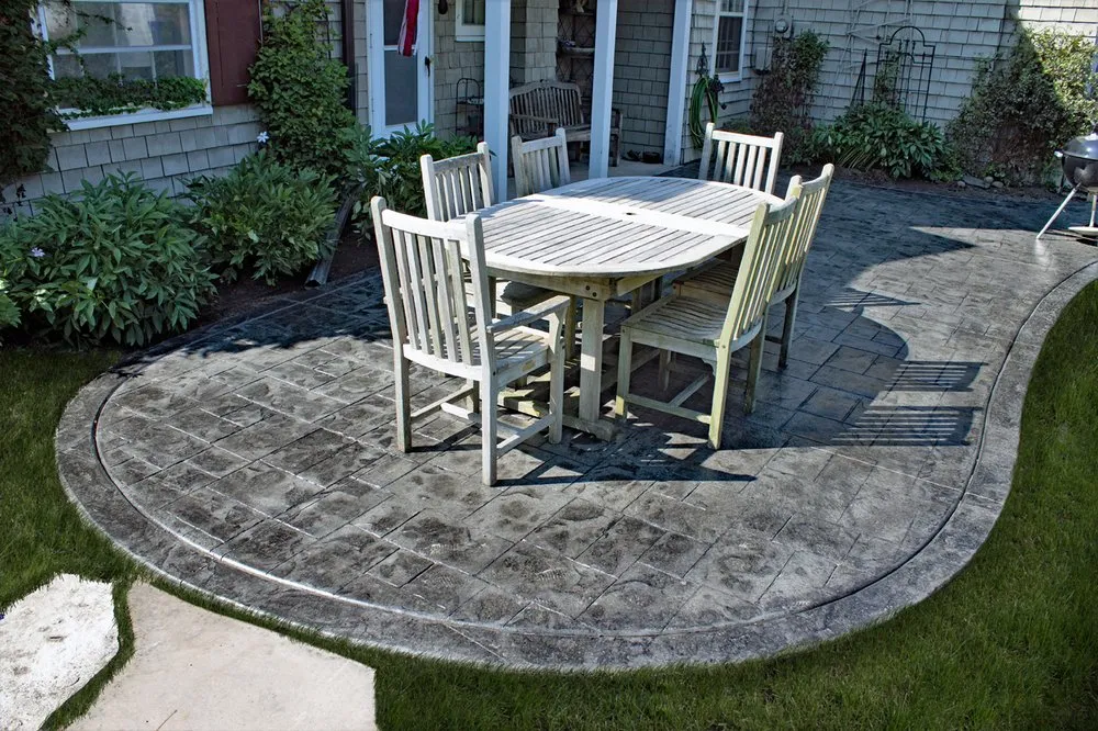 Custom landscaping services experts serving Minneapolis, MN - Custom Construction Services