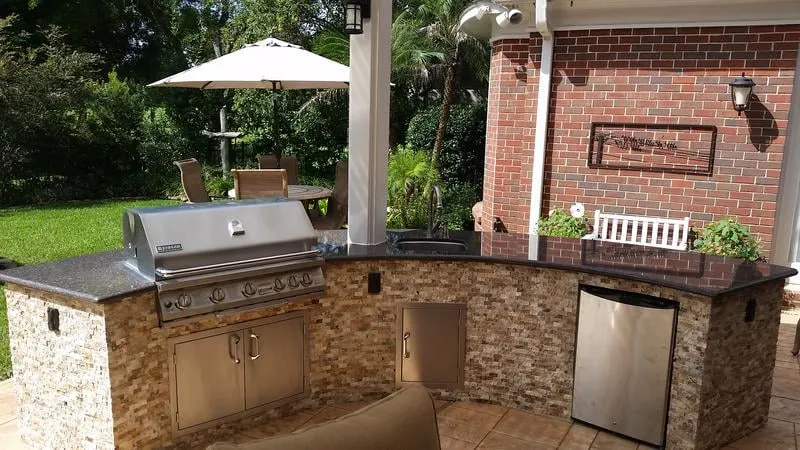 Affordable landscaping services near you in League City, TX by Custom Courtyards Design and Landscaping