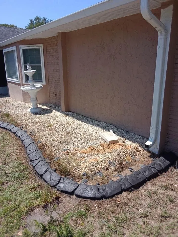Reliable yard maintenance for homes in Dunnellon, FL by Custom Creations Curbing & Landscaping