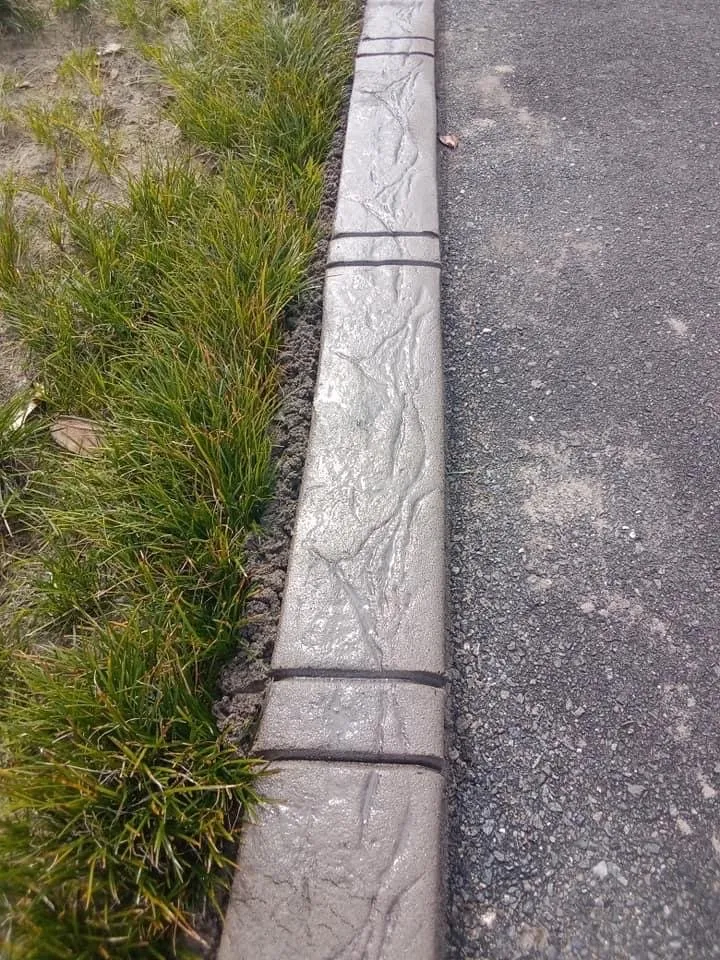 Local outdoor landscaping with custom design in Dunnellon, FL by Custom Creations Curbing & Landscaping