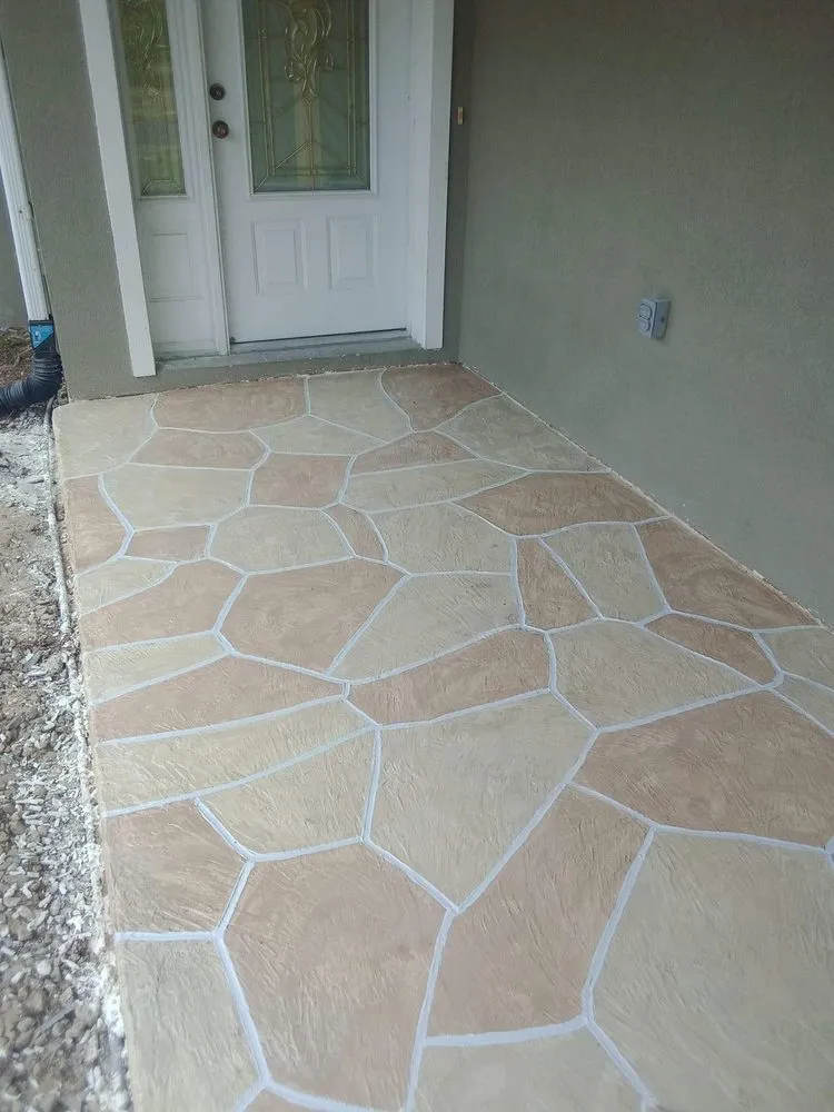 Reliable outdoor landscaping for year-round maintenance across Dunnellon, FL - Custom Creations Curbing & Landscaping