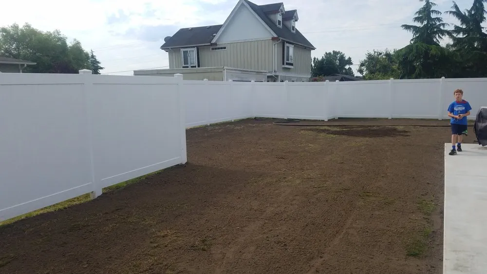 Top-rated landscape installation for year-round maintenance in Bellingham, WA by Custom Dirt & Hydroseed