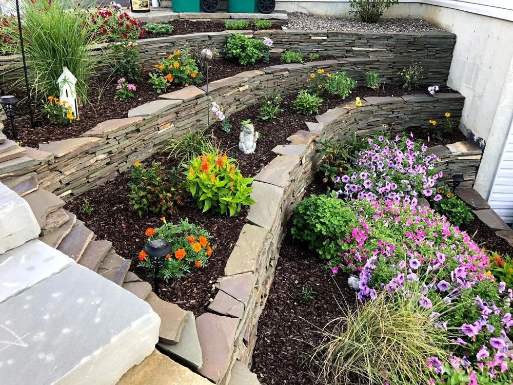 Professional outdoor landscaping in Lehighton, PA by Custom DreamScapes & General Construction