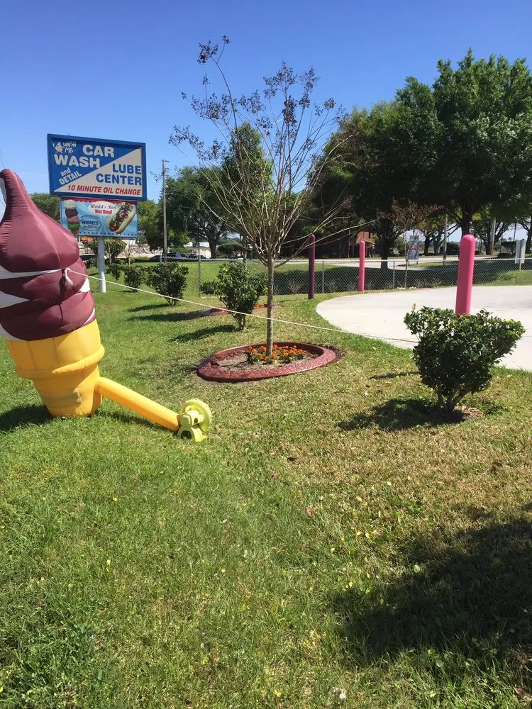 Top-rated landscape installation for year-round maintenance in Haines City, FL by Custom Edge Landscape Curbing