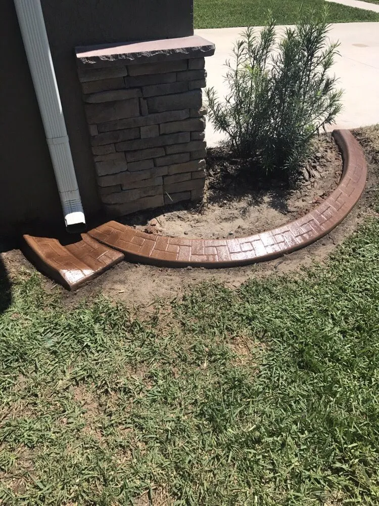 Trusted landscape design for year-round maintenance across Haines City, FL - Custom Edge Landscape Curbing