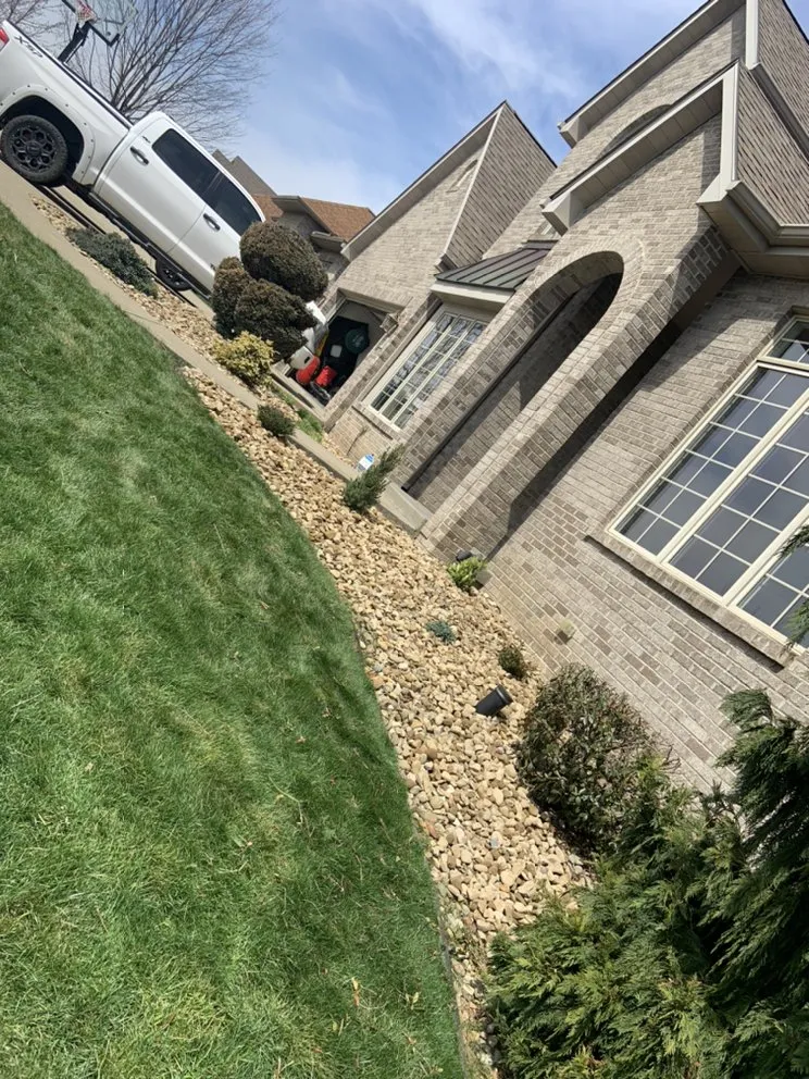 Trusted landscaping services for year-round maintenance across Bethel Park, PA - Custom Edge Lawn And Landscape