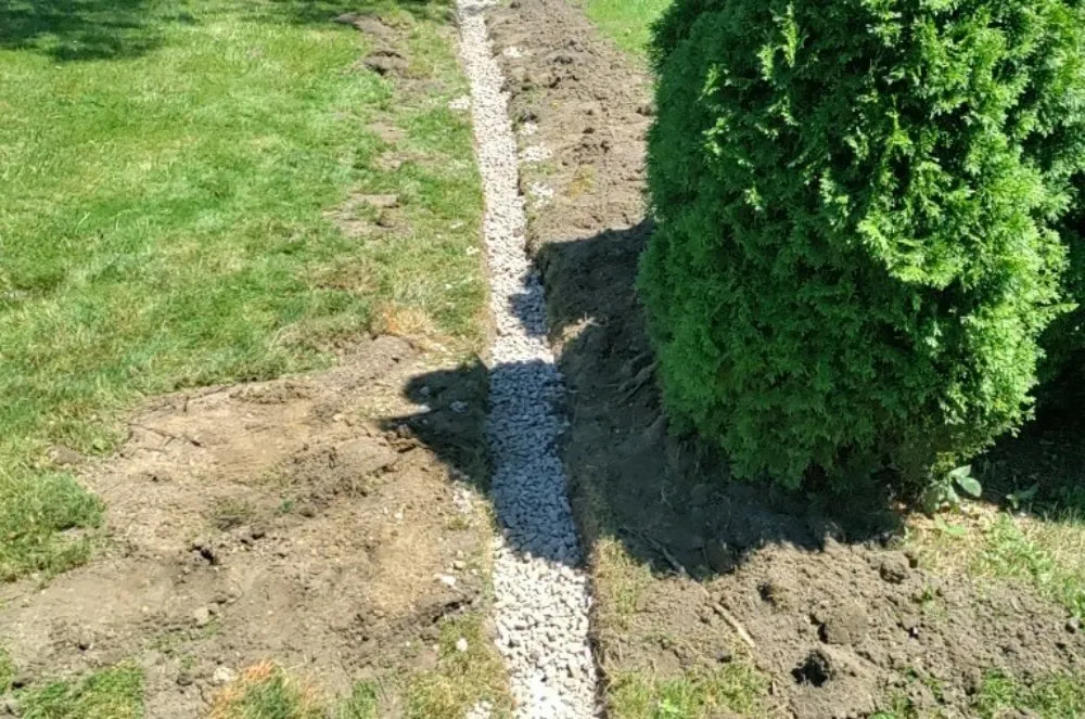 Professional garden landscaping in Toledo, OH - Custom Fence and Landscape