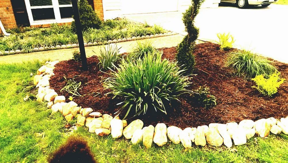 Custom yard cleanup service experts serving Staunton, VA - Custom Gardening Services
