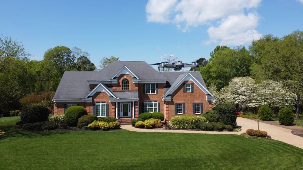 Reliable lawn mowing service experts serving Yorktown, VA - Custom Gardens