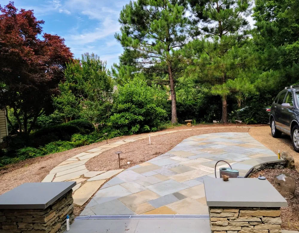 Custom landscaping services in Yorktown, VA by Custom Gardens