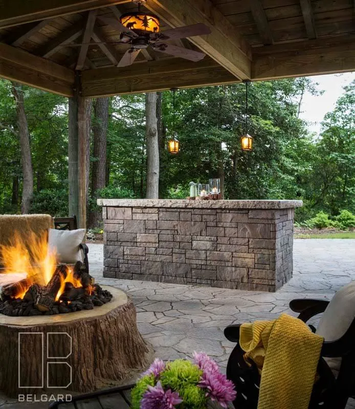 Affordable yard maintenance in Yorktown, VA by Custom Gardens