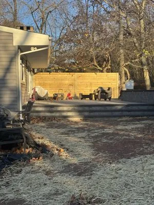 Custom Hardscapes Logo