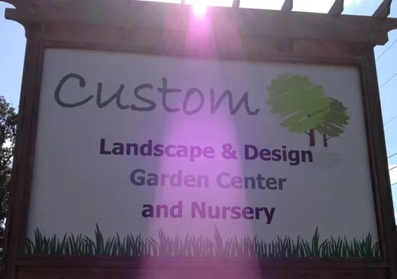 Custom Landscape and Design Logo