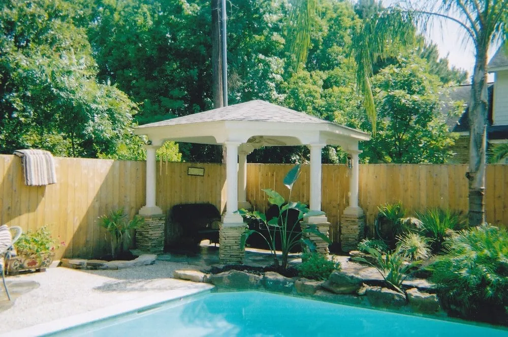 Top-rated yard cleanup service in Sugar Land, TX by Custom Landscape and Irrigation