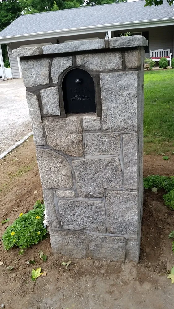 Trusted lawn mowing service experts serving Brookfield, CT - Custom Landscape Construction