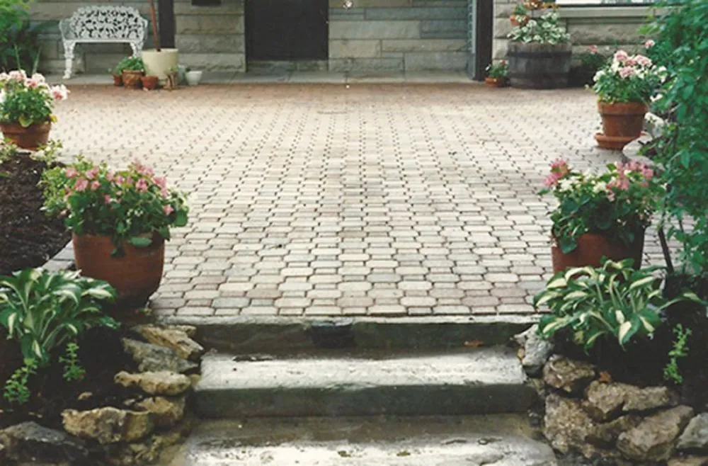 Local yard cleanup service experts serving Decatur, IL - Custom Landscapes