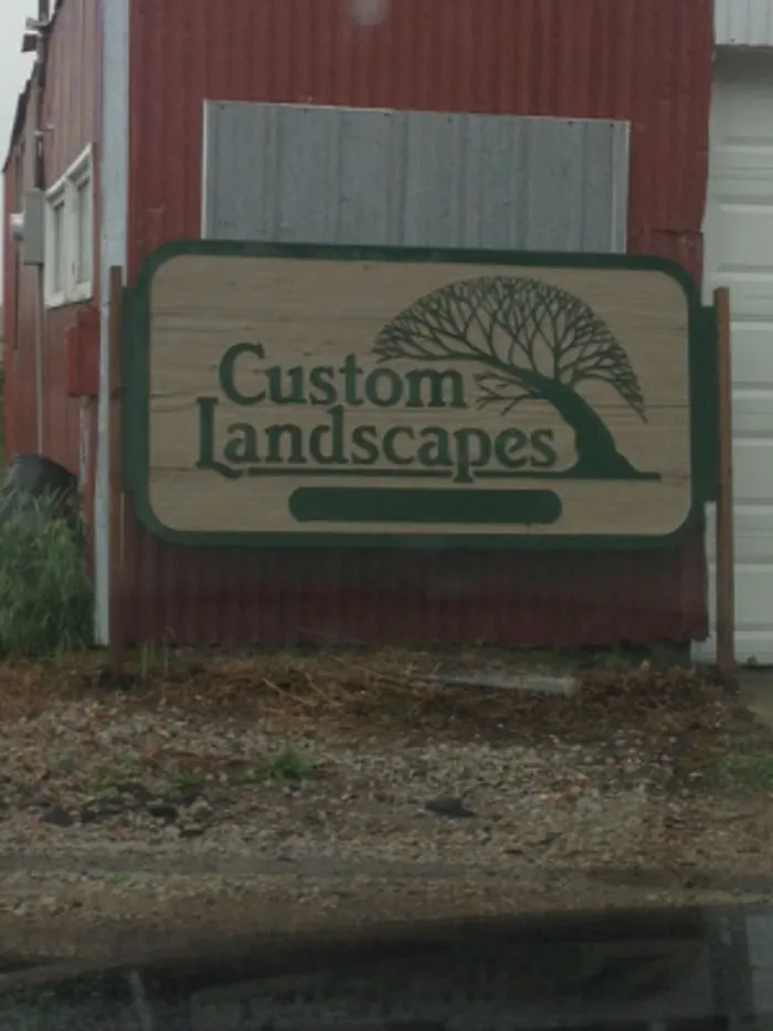 Reliable landscape design experts serving Decatur, IL - Custom Landscapes