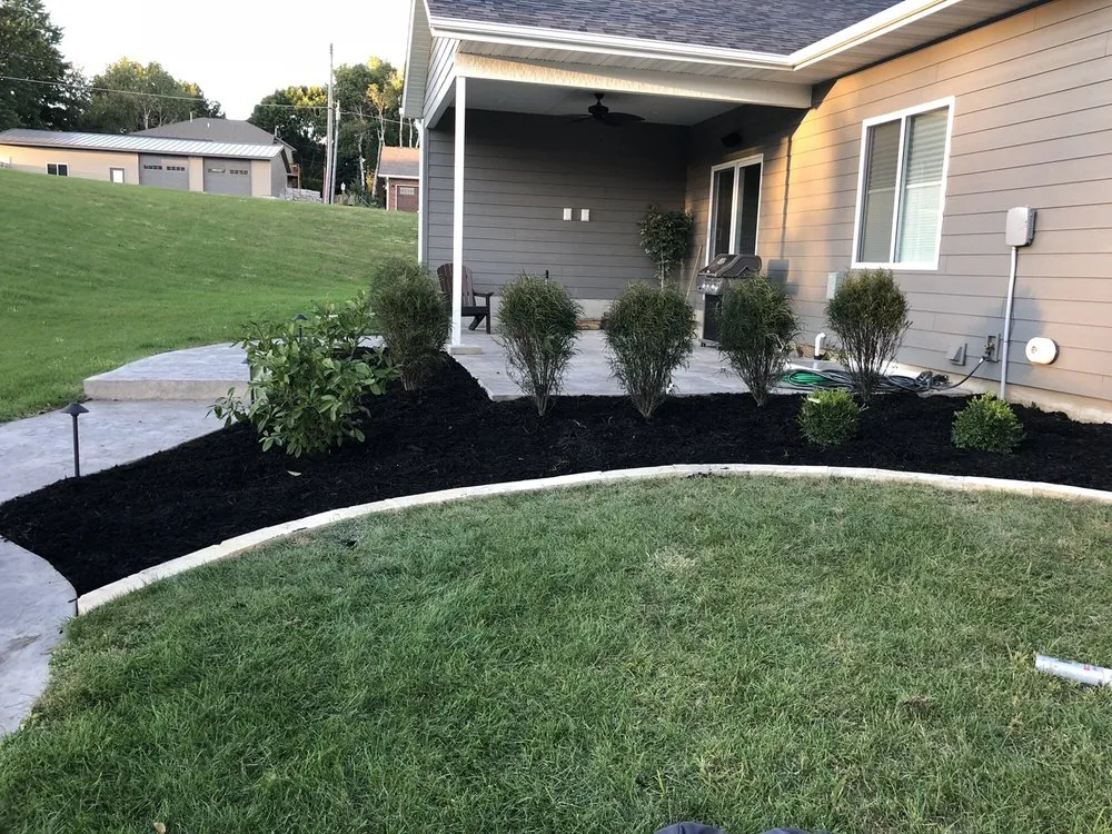 Top-rated lawn care service in North Liberty, IA by Custom Landscapes