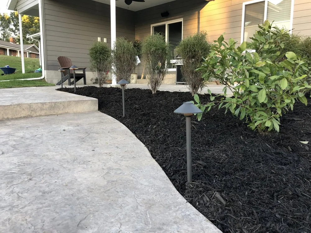 Expert residential landscaping in North Liberty, IA by Custom Landscapes