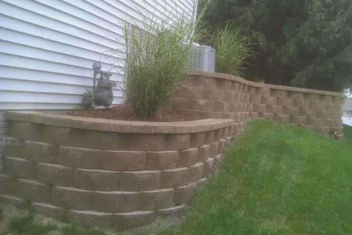 Local yard maintenance with custom design across Cedar Rapids, IA - Custom Lawn & Landscaping