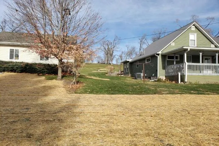 Local landscape design with custom design in Cedar Rapids, IA by Custom Lawn & Landscaping