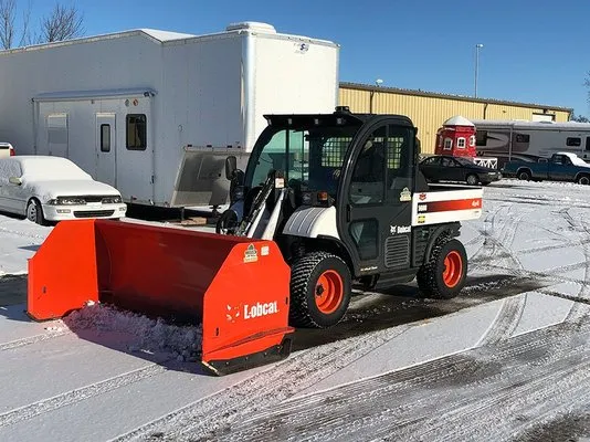Custom Lawns Of Fargo Logo