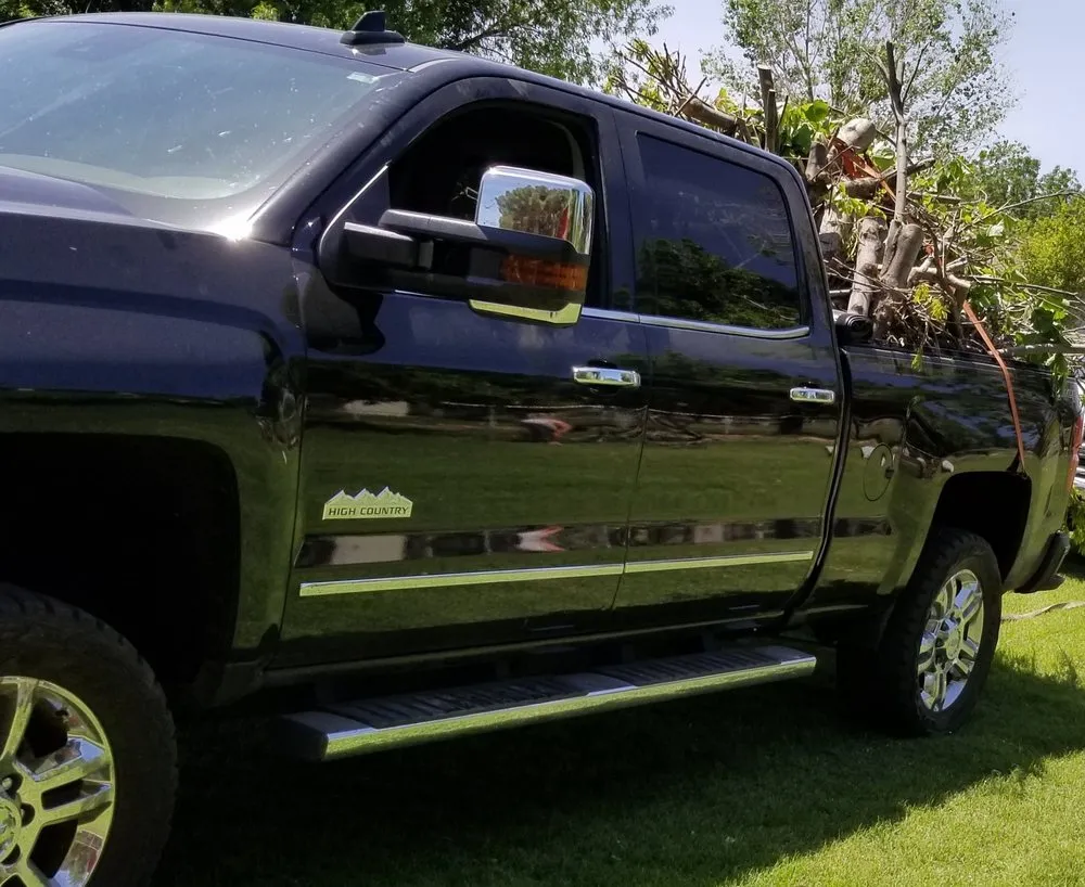 Reliable residential landscaping experts serving Phoenix, AZ - Custom Lawns