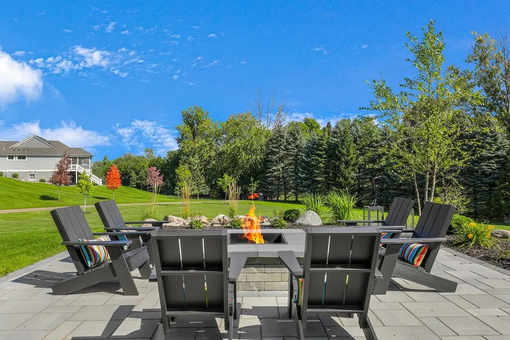 Affordable outdoor landscaping experts serving Saint Paul, MN - Custom One Landscaping