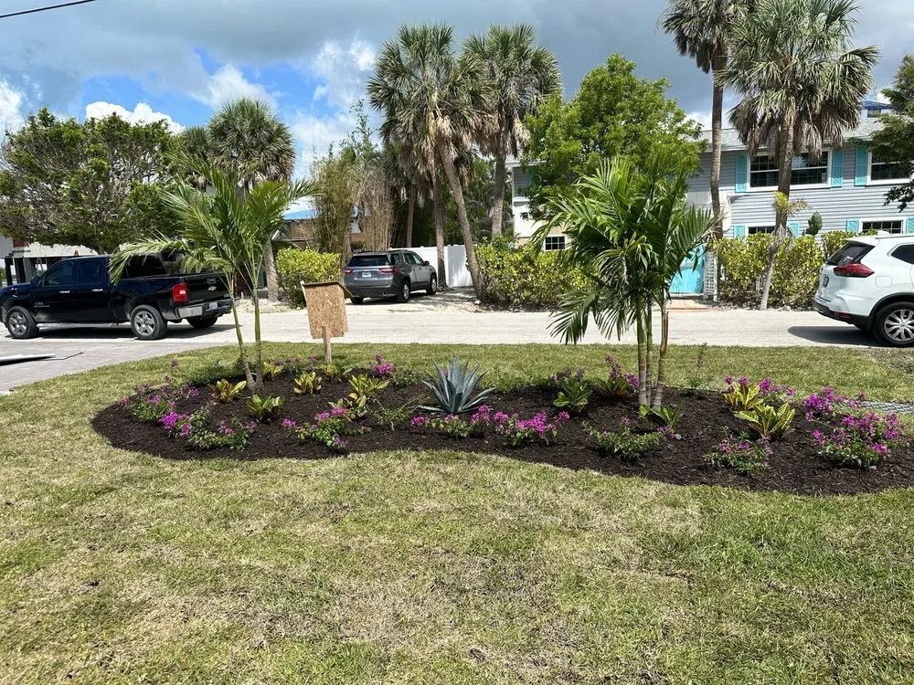 Custom lawn care service experts serving Naples, FL - Custom Outdoor Creations of SWFL