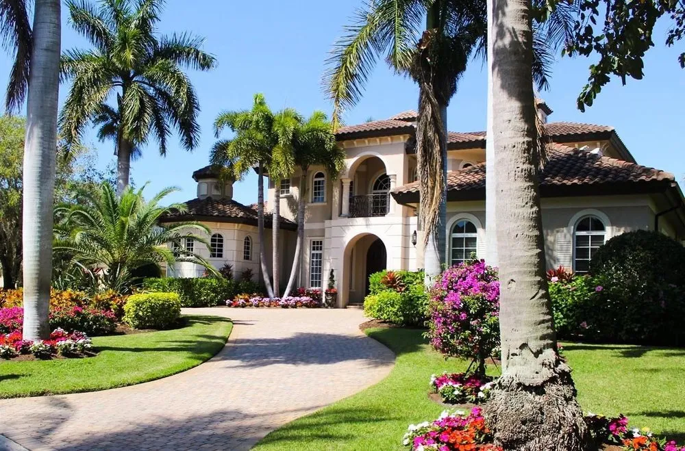 Affordable lawn care service experts serving Naples, FL - Custom Outdoor Creations of SWFL