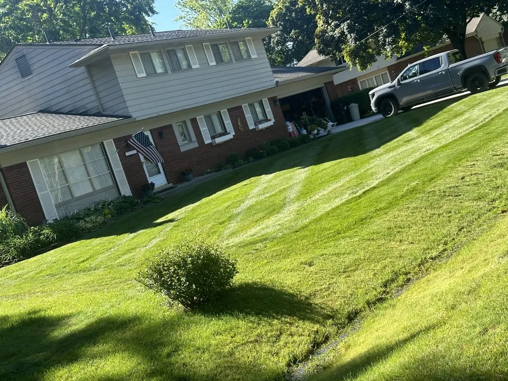 Top-rated garden landscaping in Burton, MI by Custom Outdoor services