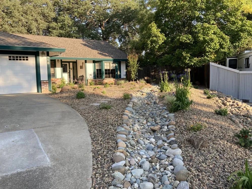 Professional lawn mowing service experts serving Folsom, CA - Custom Plantings