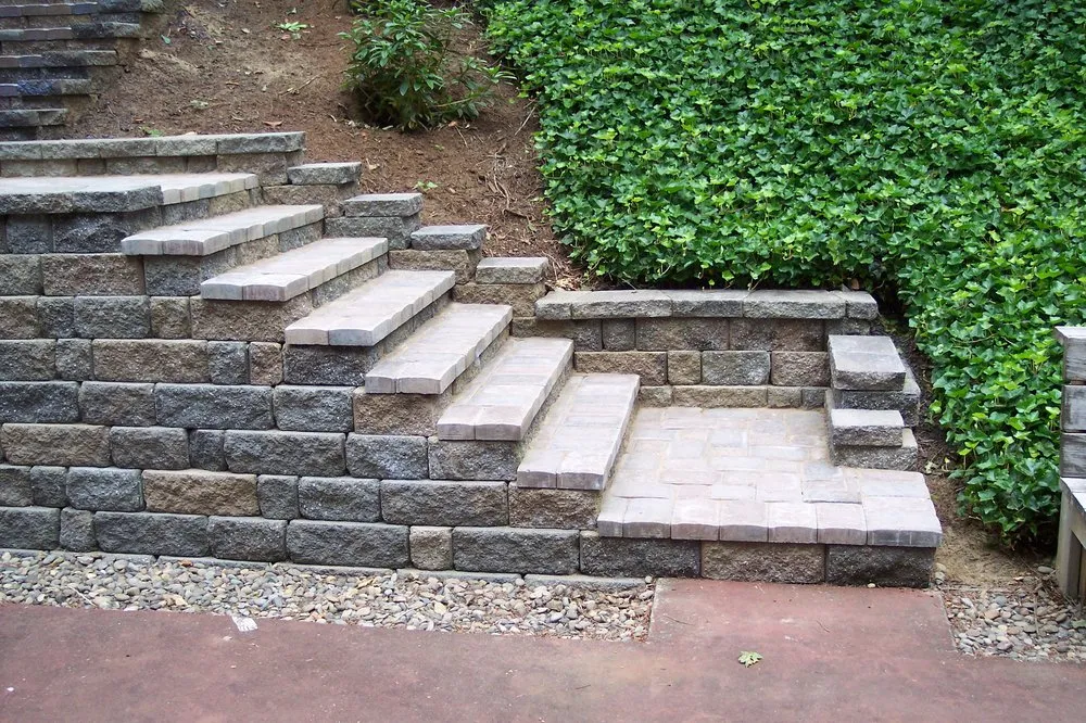 Professional garden landscaping in Eugene, OR by Custom Retaining Walls
